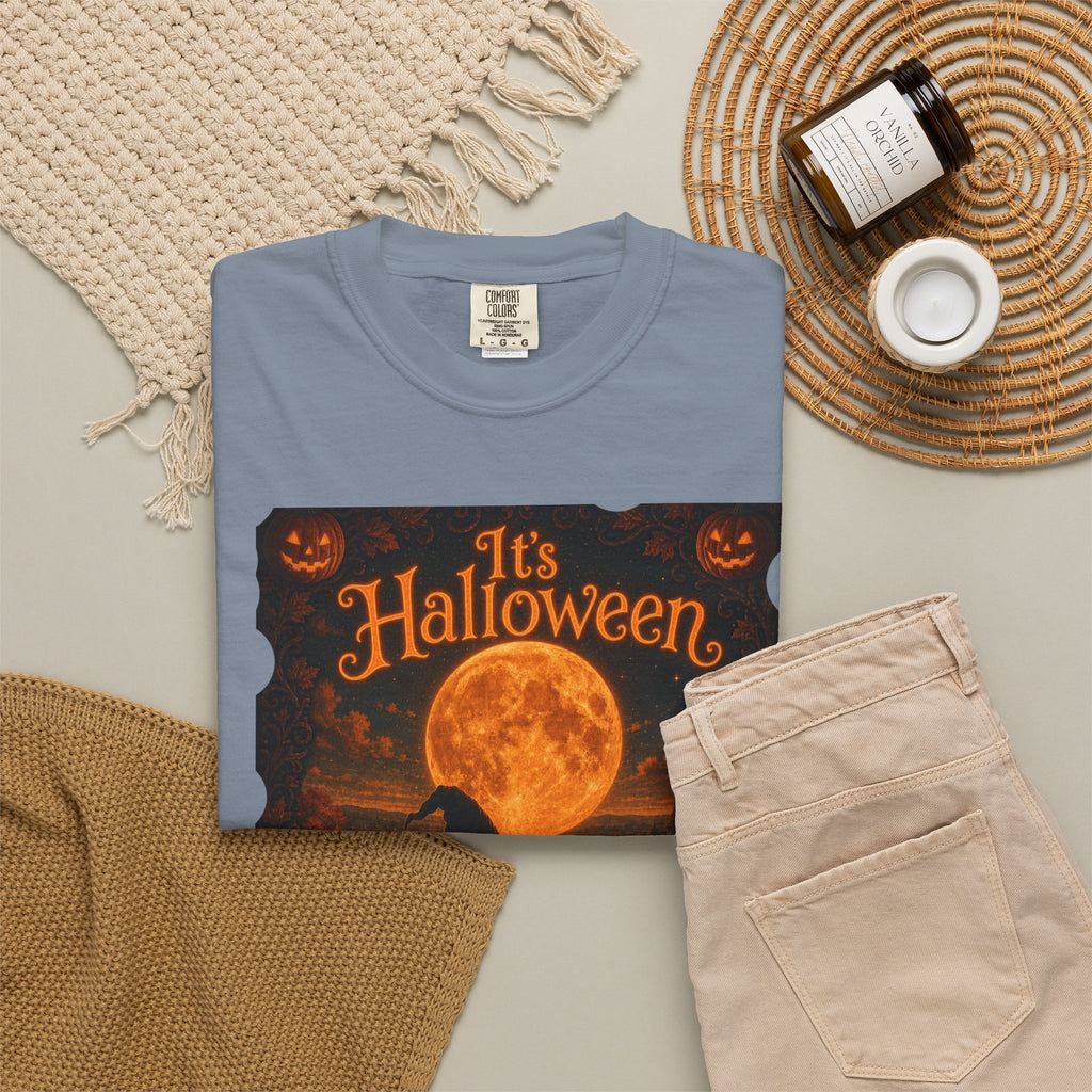 It's Halloween Vintage Moonlit Cat Halloween T-Shirt