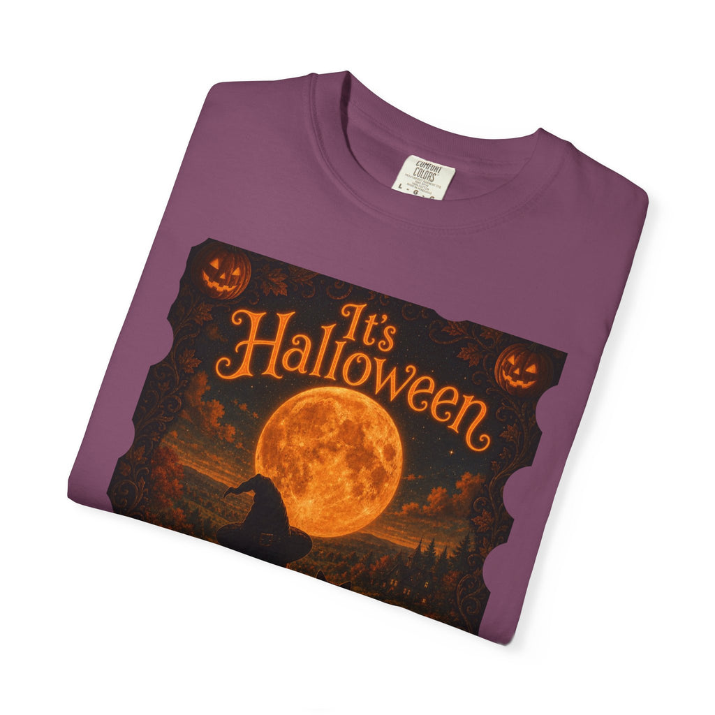 It's Halloween Vintage Moonlit Cat Halloween T-Shirt